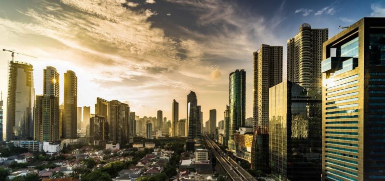 Modern adalah Tradisional yang Dijual Dunia Santri Modern adalah Tradisional yang Dijual Dunia Santri