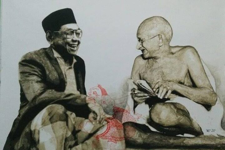 Foto: Gus Dur dan Mahatma Gandhi