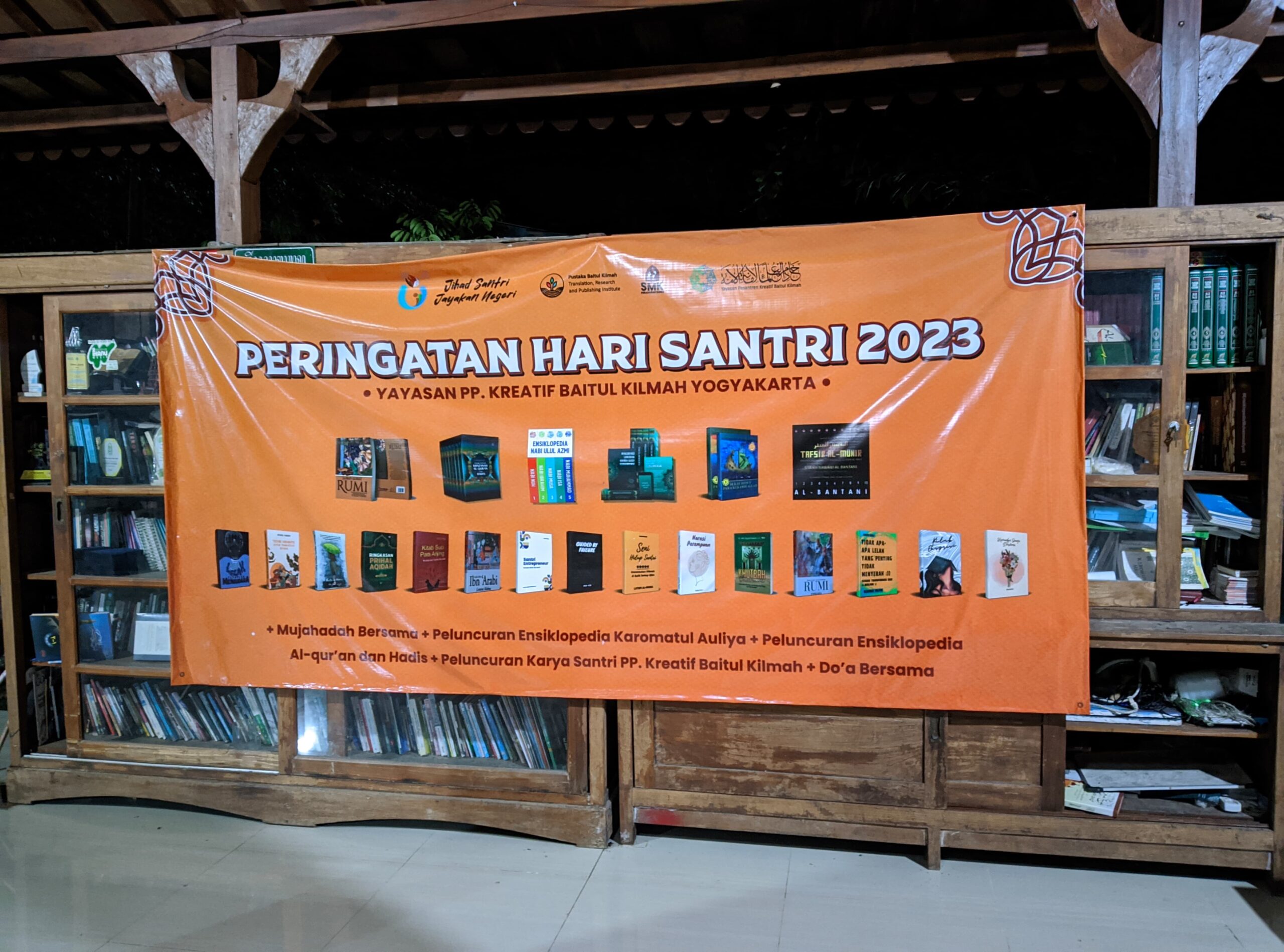 Peringatan Hari Santri 2023 dan launching buku karya santri.